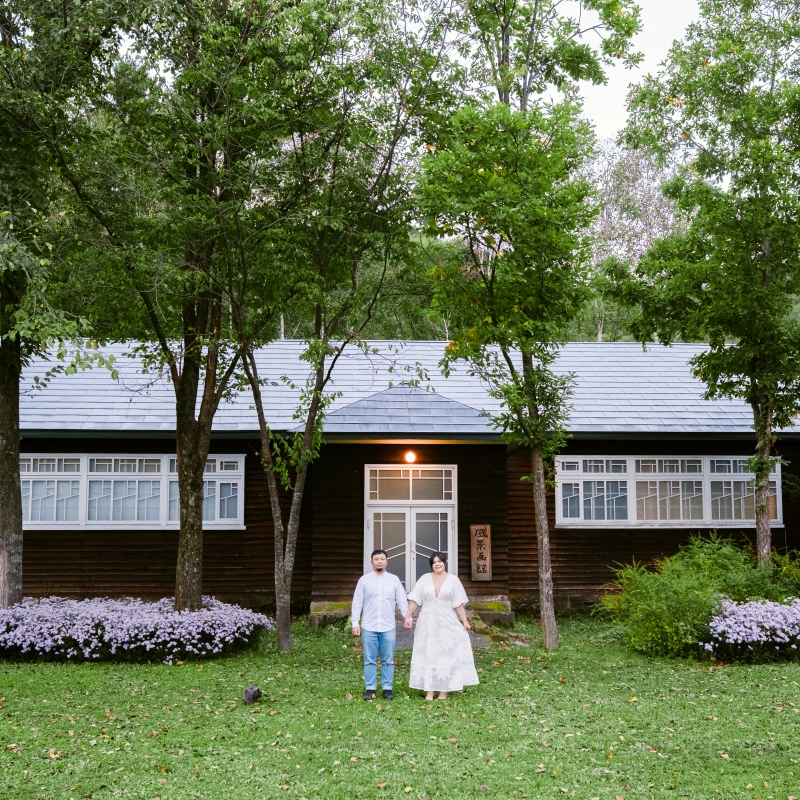 風景画館前での記念撮影