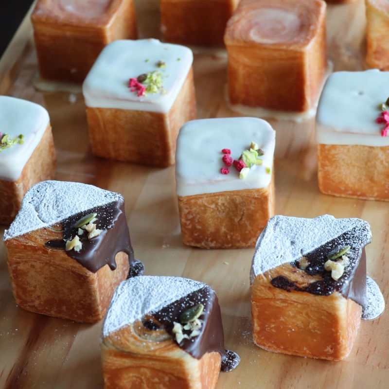 ベーカリーカフェもございます